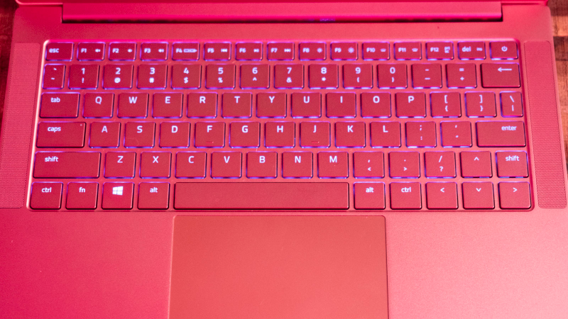 Illustration for article titled Razer Blade Stealth Review: Compact, Powerful, Beautiful (and Pink!)